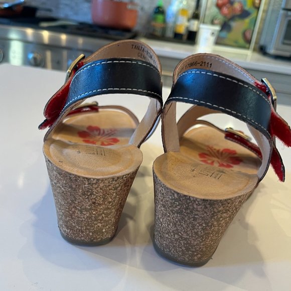 L Artriste TANJA Sandals - Picture 4 of 6